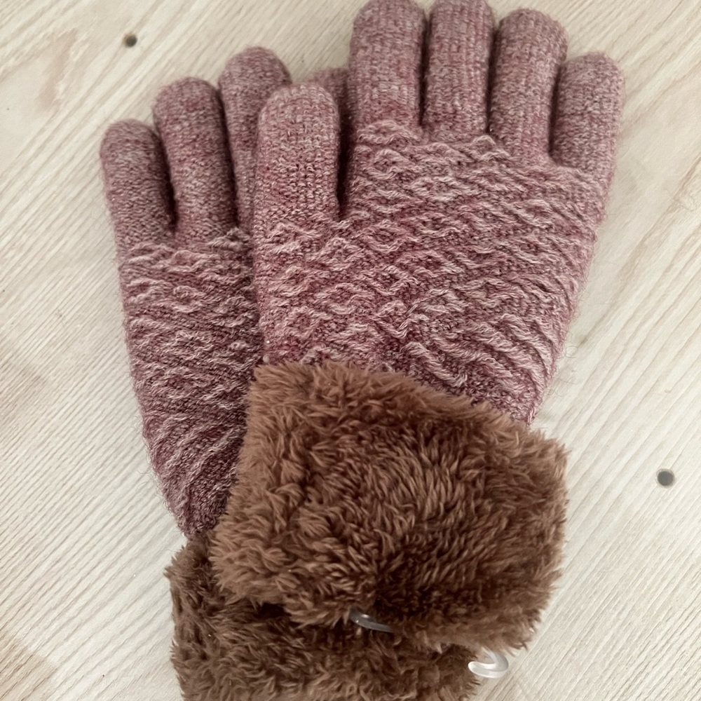 NWOT Cozy Knit Gloves with Faux Fur Cuff